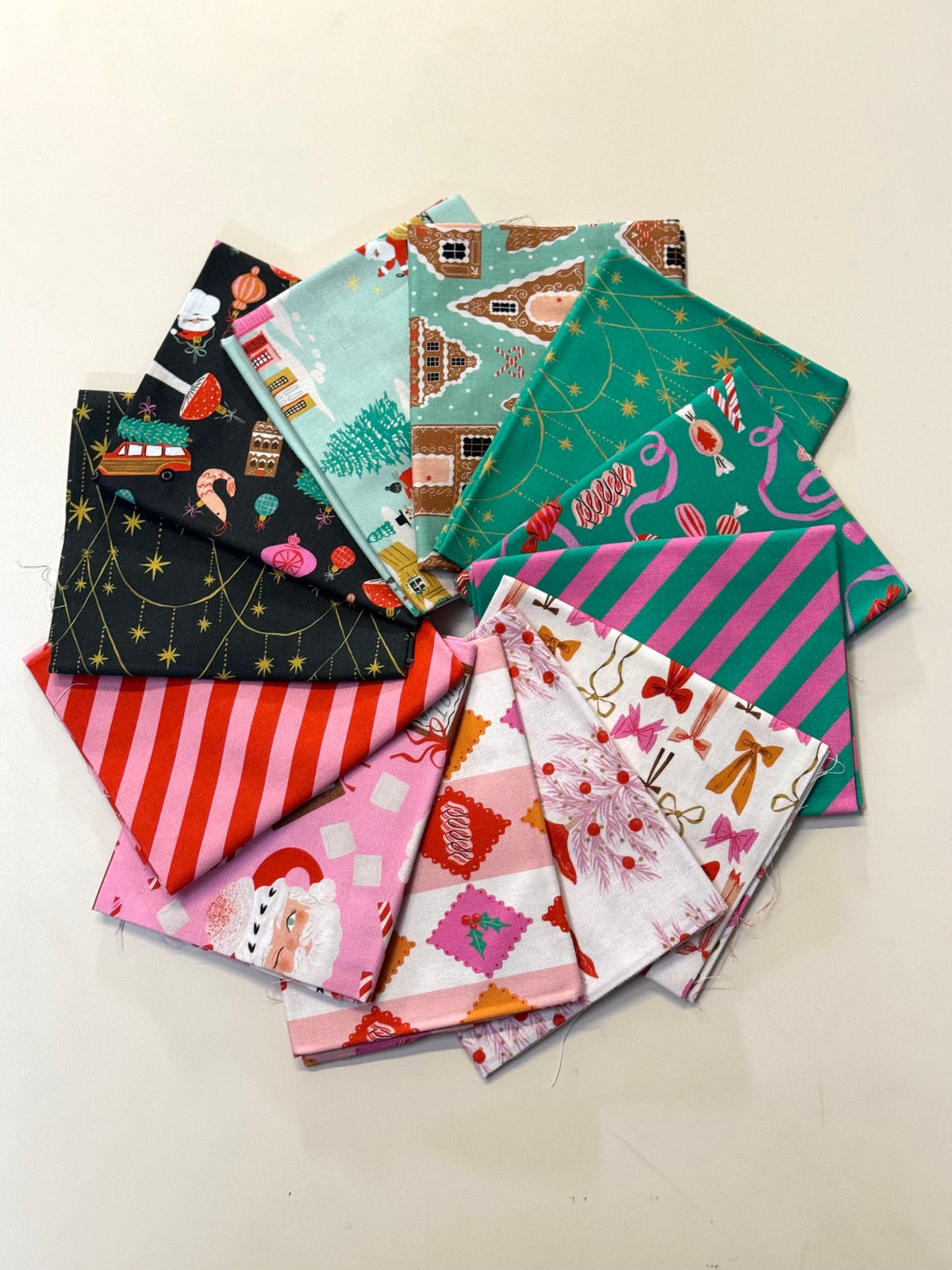 Holly Jolly FQ Bundle Dear Stella